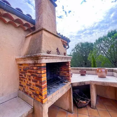펜션 La Maison Dans Les Pins Ardeche